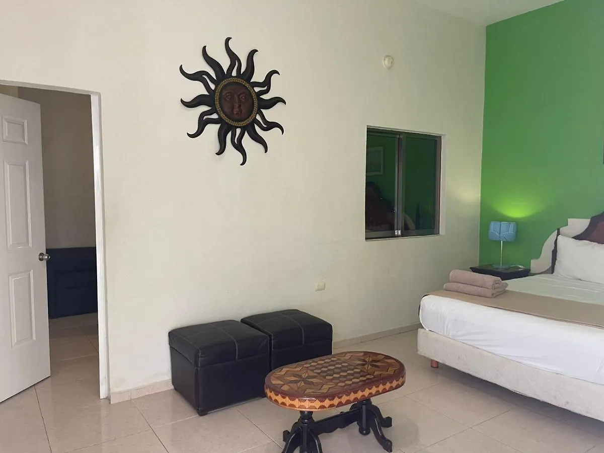 Hotel Mt טולום 3*,